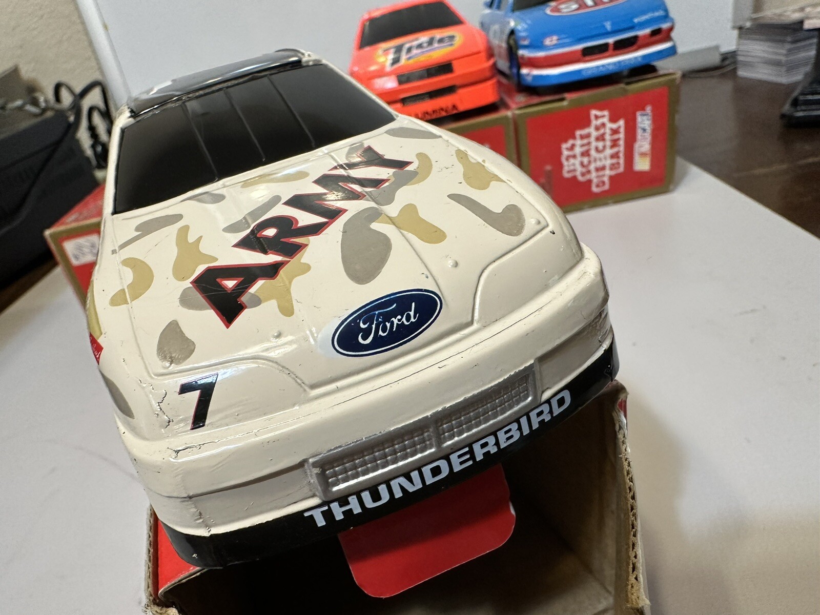 4 car 1/24 Racing Champions lot #17 Darrell Waltrip #7 Alan Kulwicki Banks