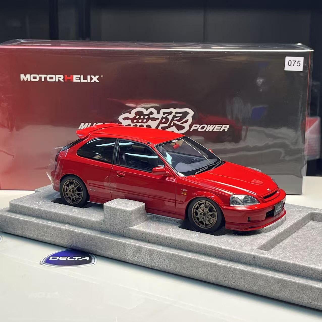 Motorhelix 1/18 honda civic type R Ek9 Mugen Red