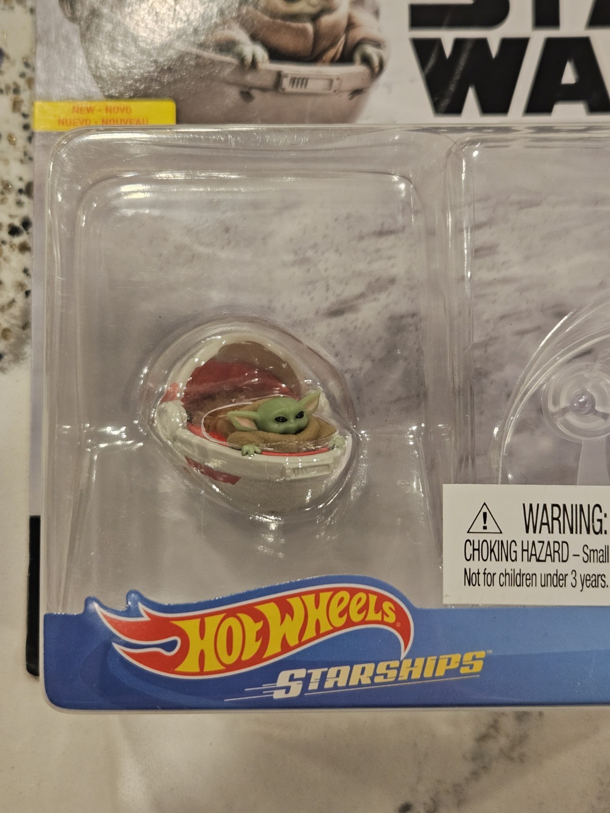 Hot Wheels Star Wars Starships Mandalorian Baby Yoda the Child Hover Pram