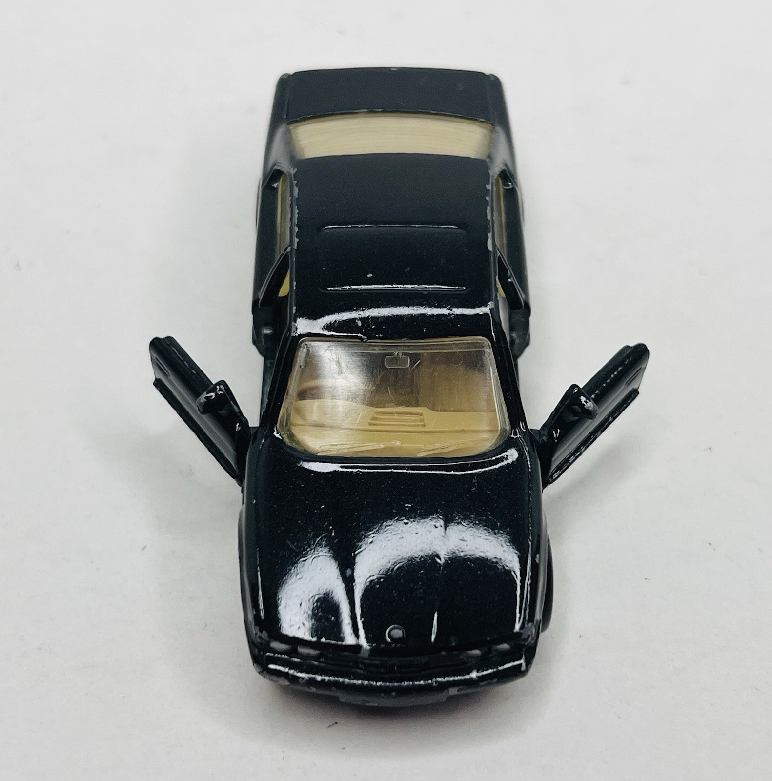 Vtg 1989 Matchbox BMW 5-Series Black Tan Interior Opening Doors