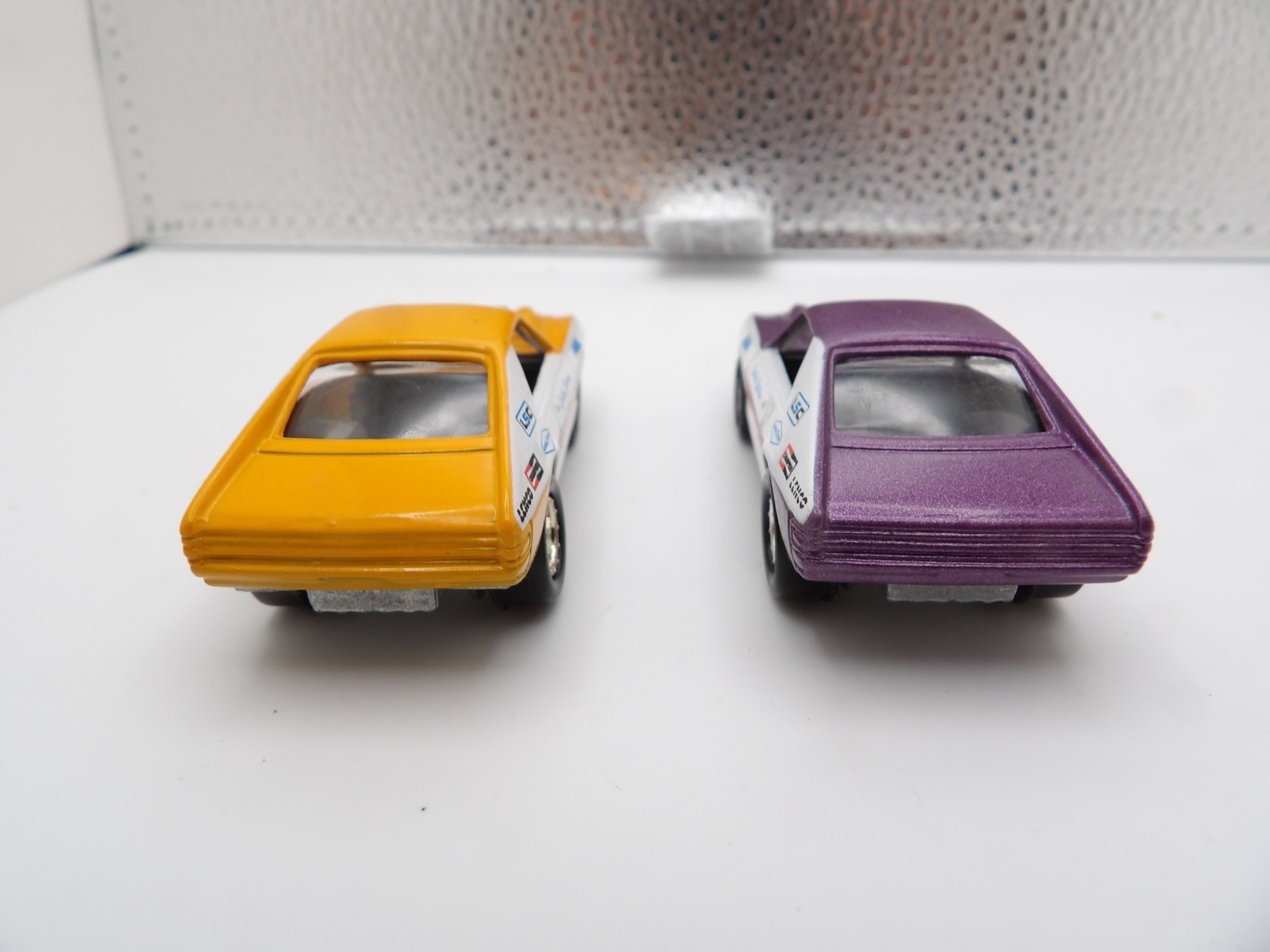 1969 DRAG-ON-LADY 1995 JOHNNY LIGHTNING DRAGSTERS U.S.A. 1:64 TWO CAR LOT