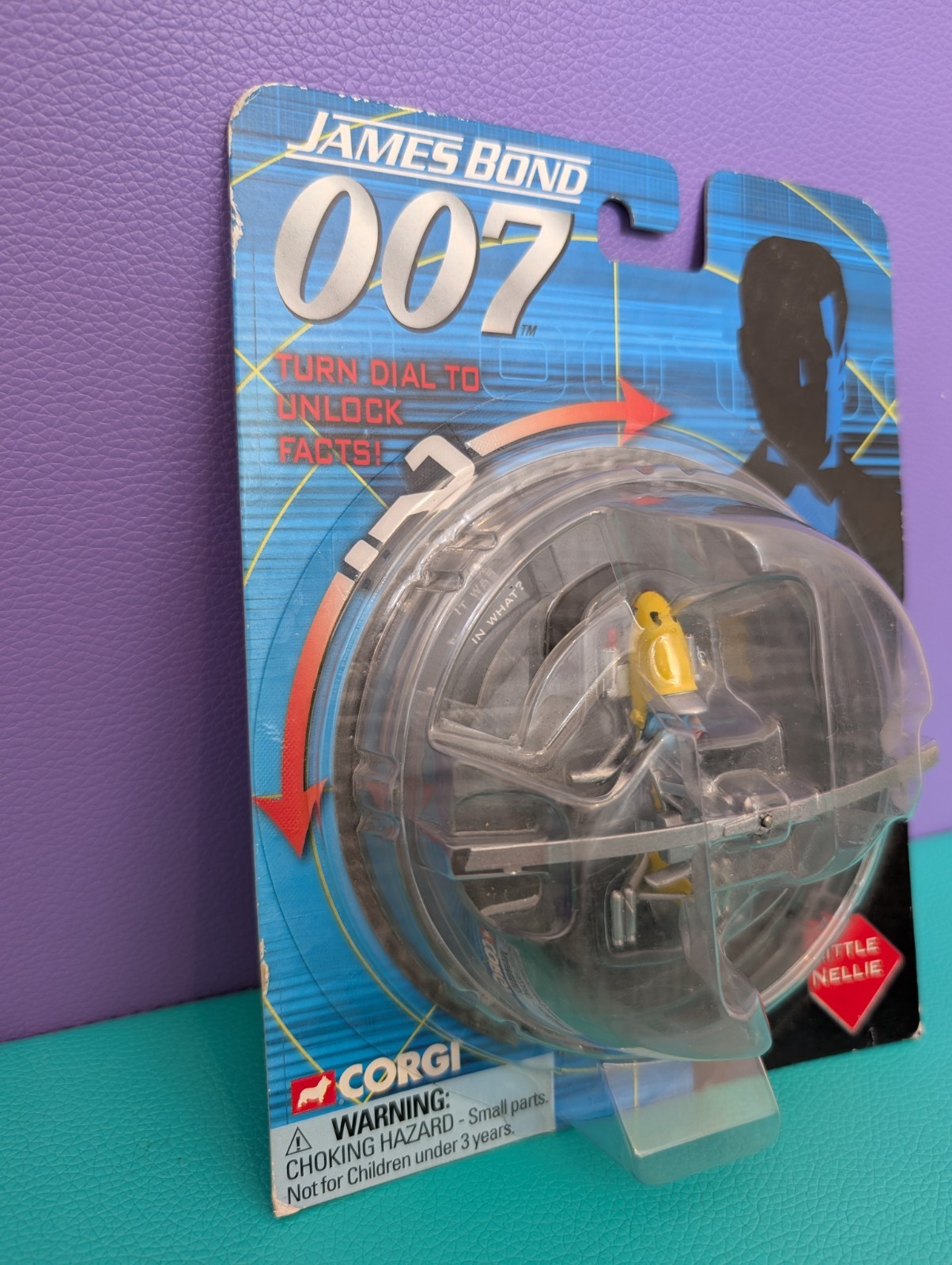 Corgi James Bond 007 Little Nellie Gyrocopter on Sealed Card – 2006