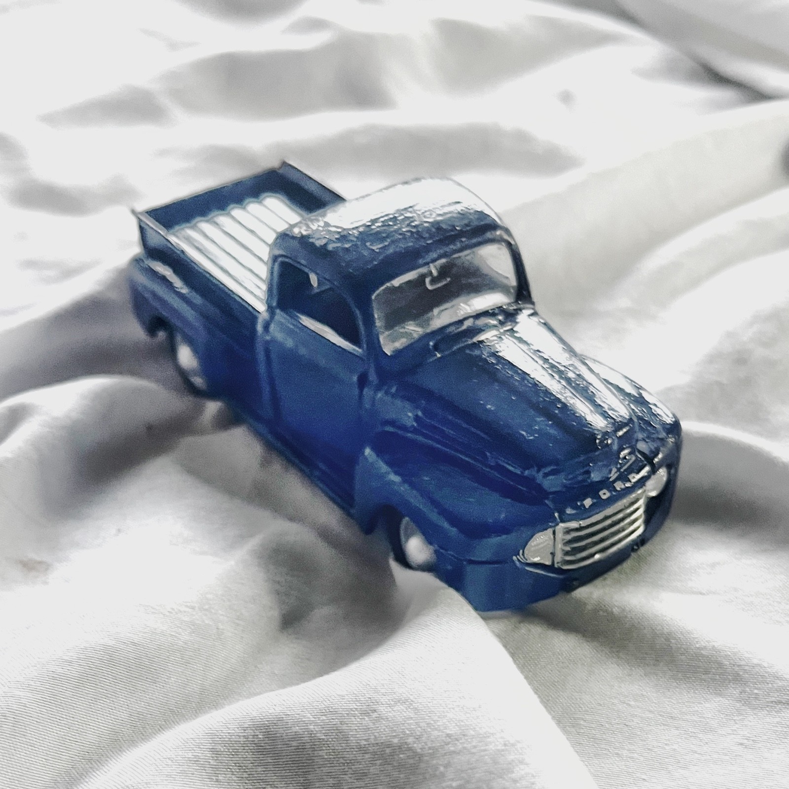 1948🛻Hand Painted Blue F1 Ford Pickup Scale 1:36 4” Pullback Action Long Maisto