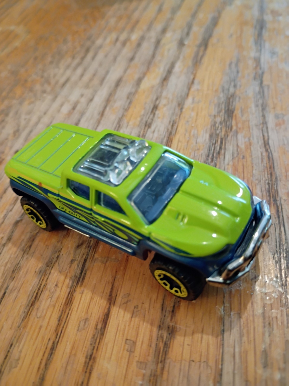 Rare 2013 Hot Wheels Off Duty Green Diecast Pickup Truck – HW Collectible