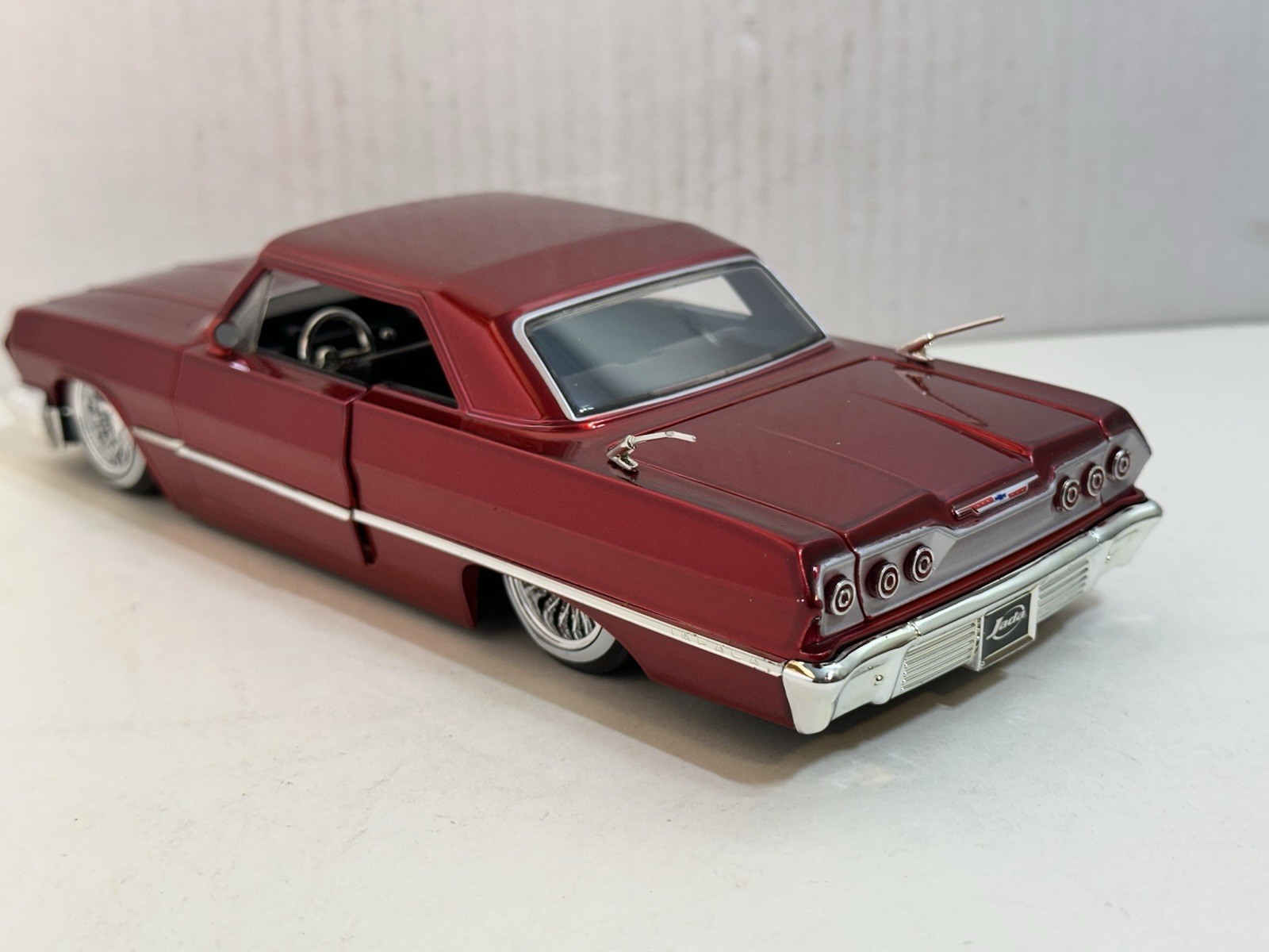 JADA DUB CITY 1963 CHEVY IMPALA RED 1:24 DIECAST MODEL CAR NEW NO BOX