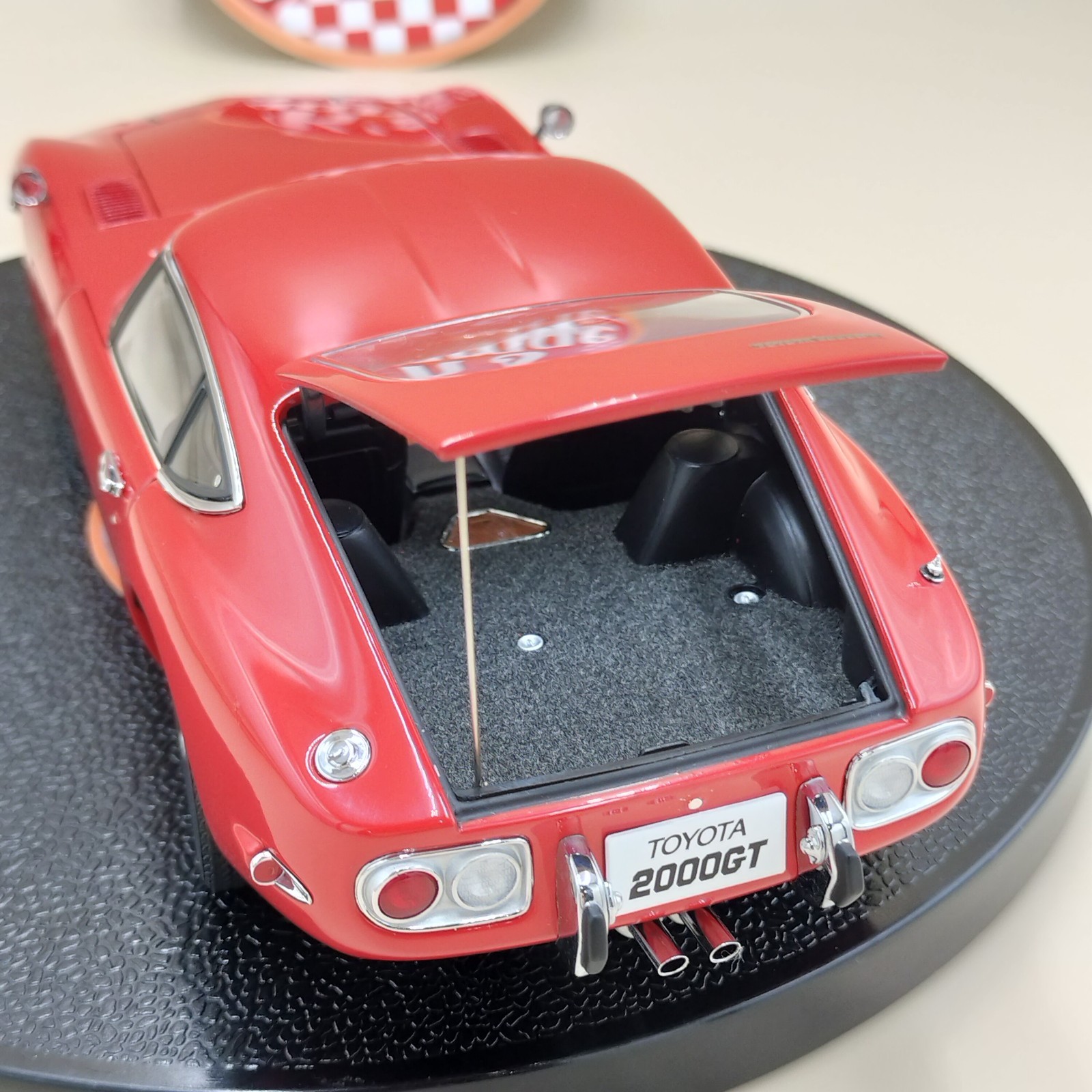 AUTOart 1/18 Toyota 2000GT 1967 Coupe red Upgraded 78746 Millennium