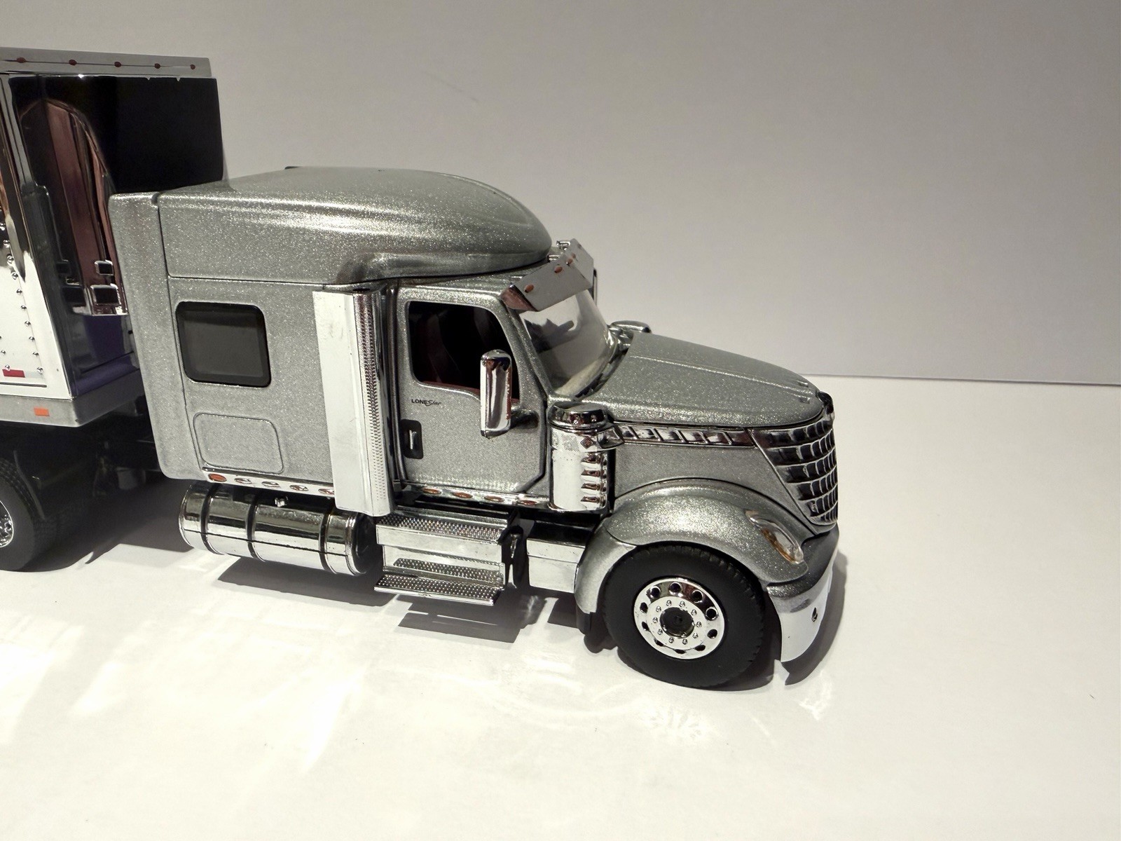 Diecast Masters International Lone Star SFFA with 53′ Chromed Refer 1/50 Scale