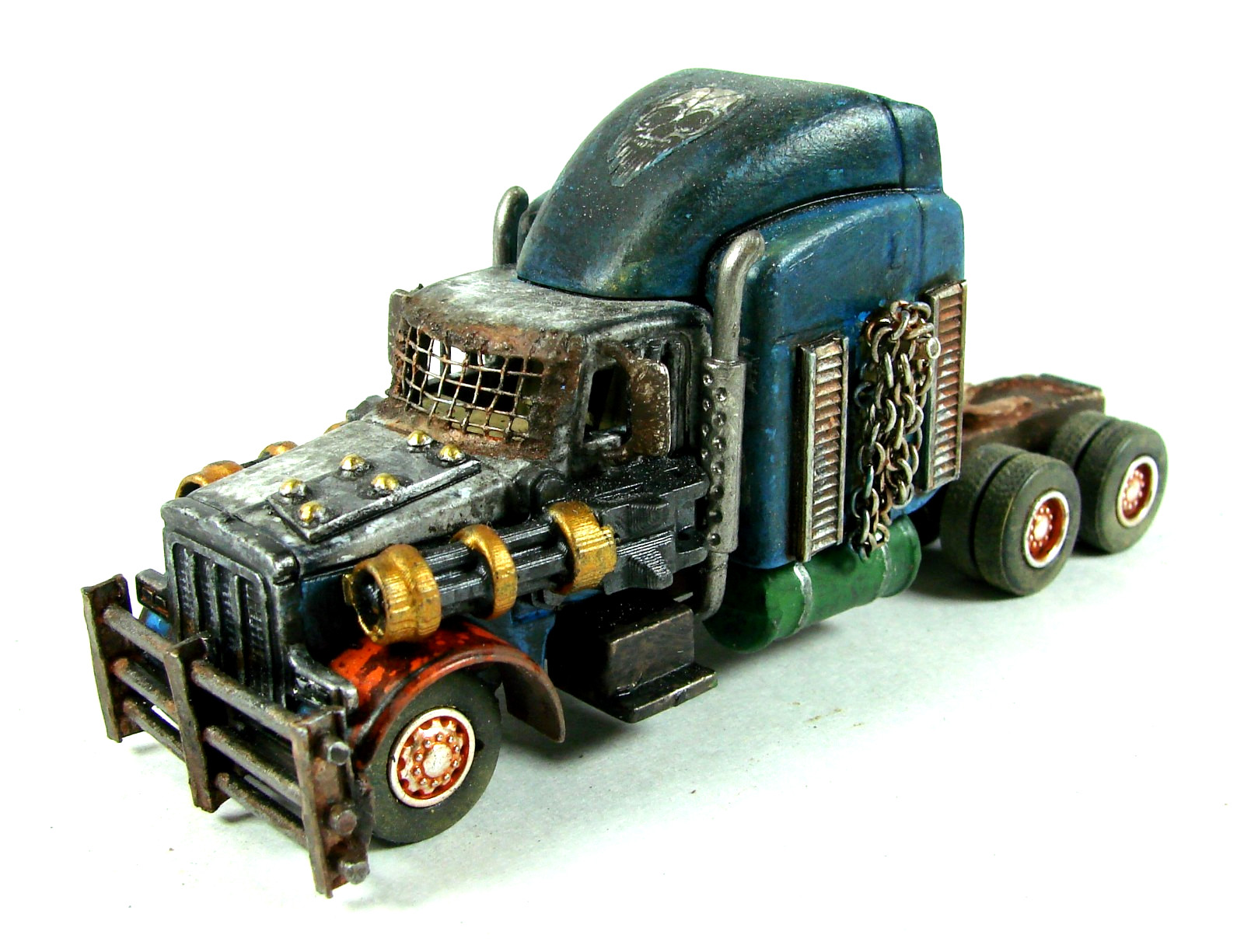 Gaslands Peterbuilt 379 War Rig Custom White Rose Diecast 1/80 Mad Max Blue