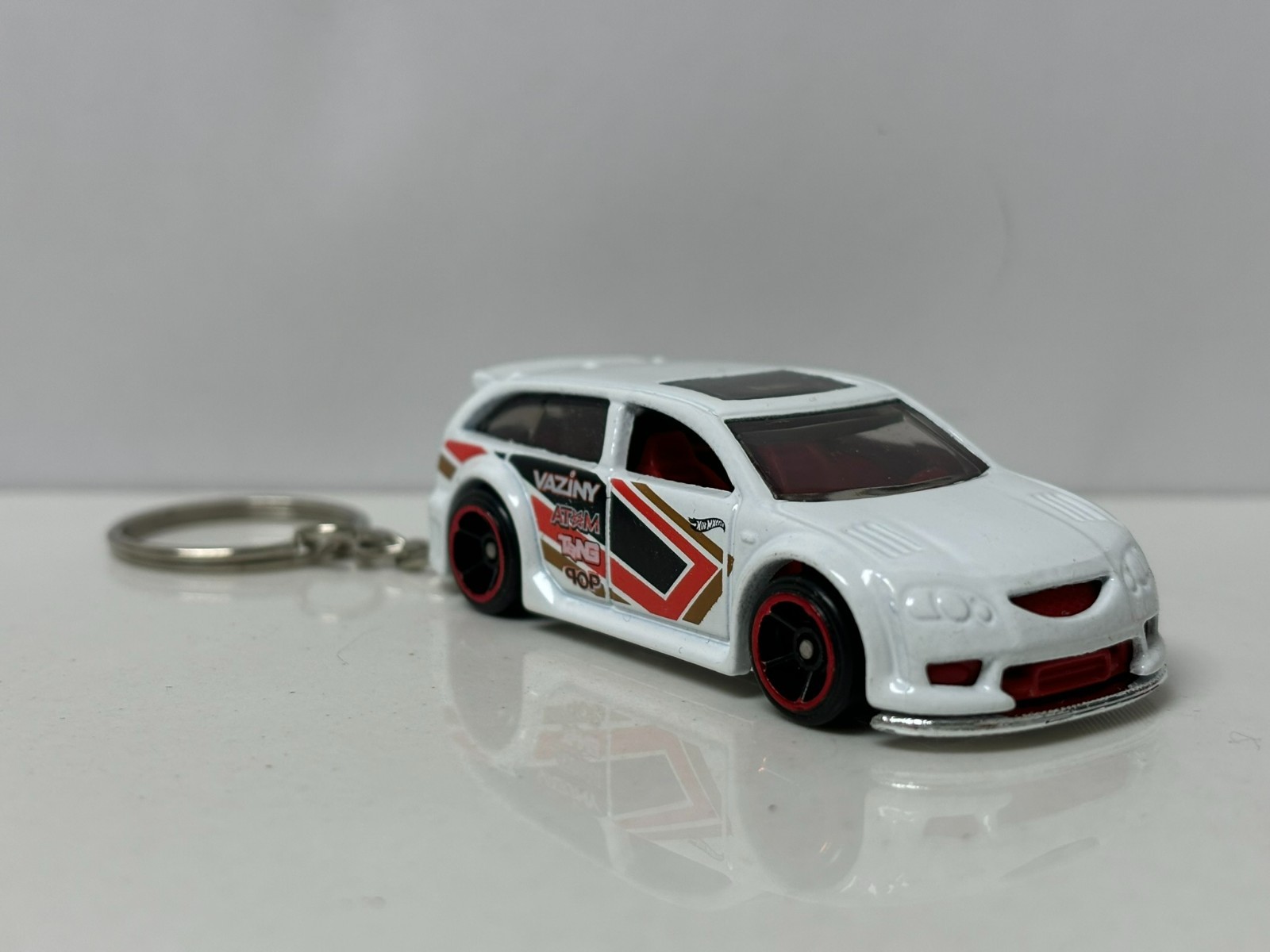 Hot Wheels Matchbox Maisto Custom Made Keychains Key Chains 1/64 Scale Diecast