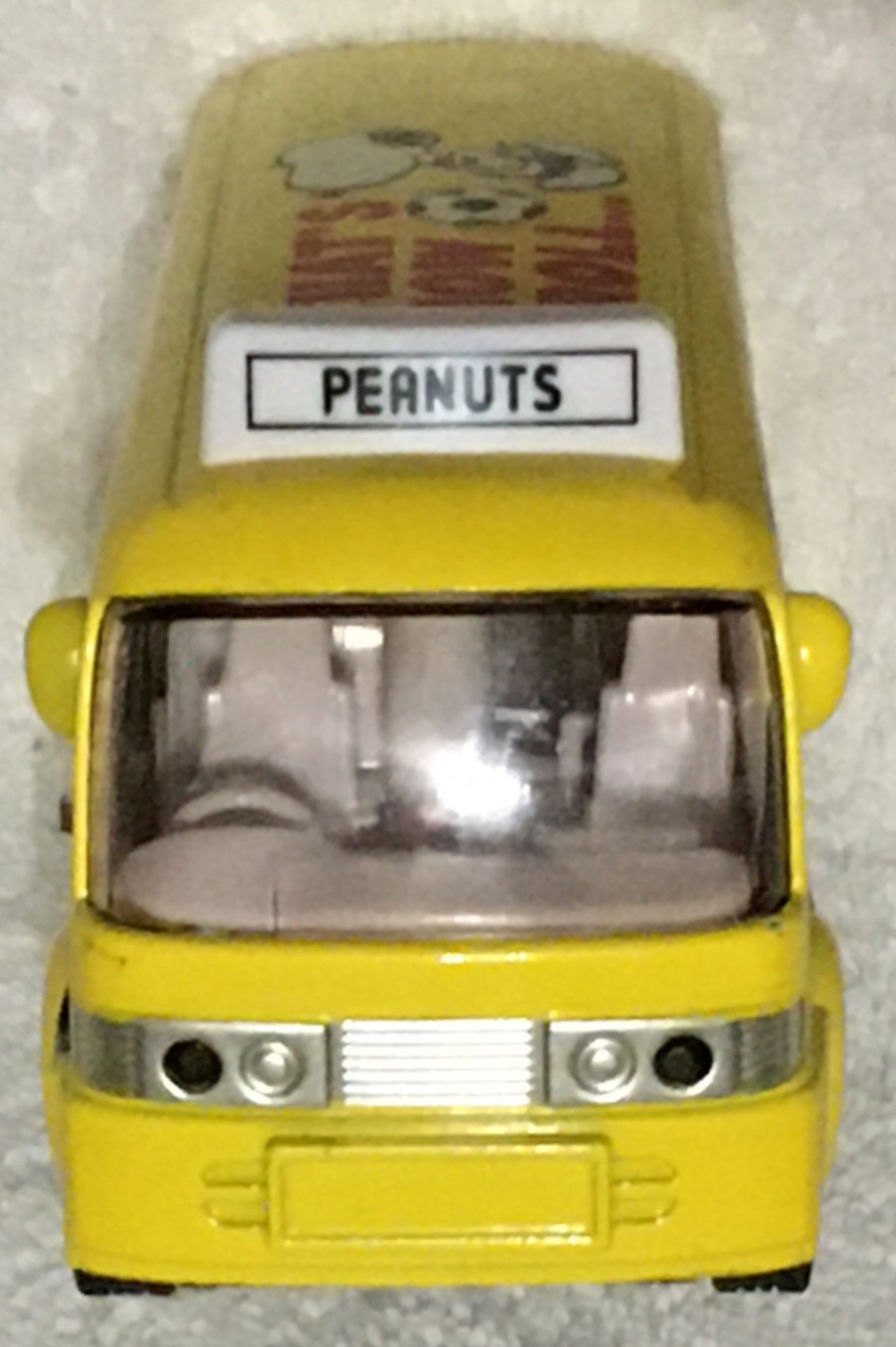 Peanuts Snoopy’s “That’s How I Roll” Diecast 5.5″ Bus Yellow Side Door Opens