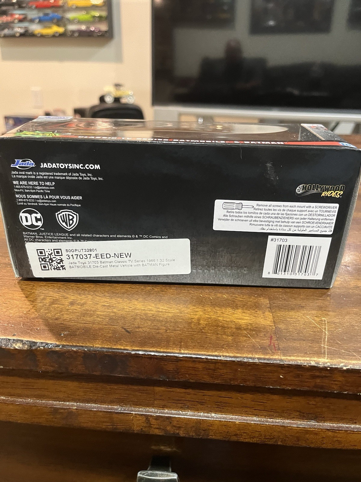 1:43 Jada Tv Series Batman Car New In Box