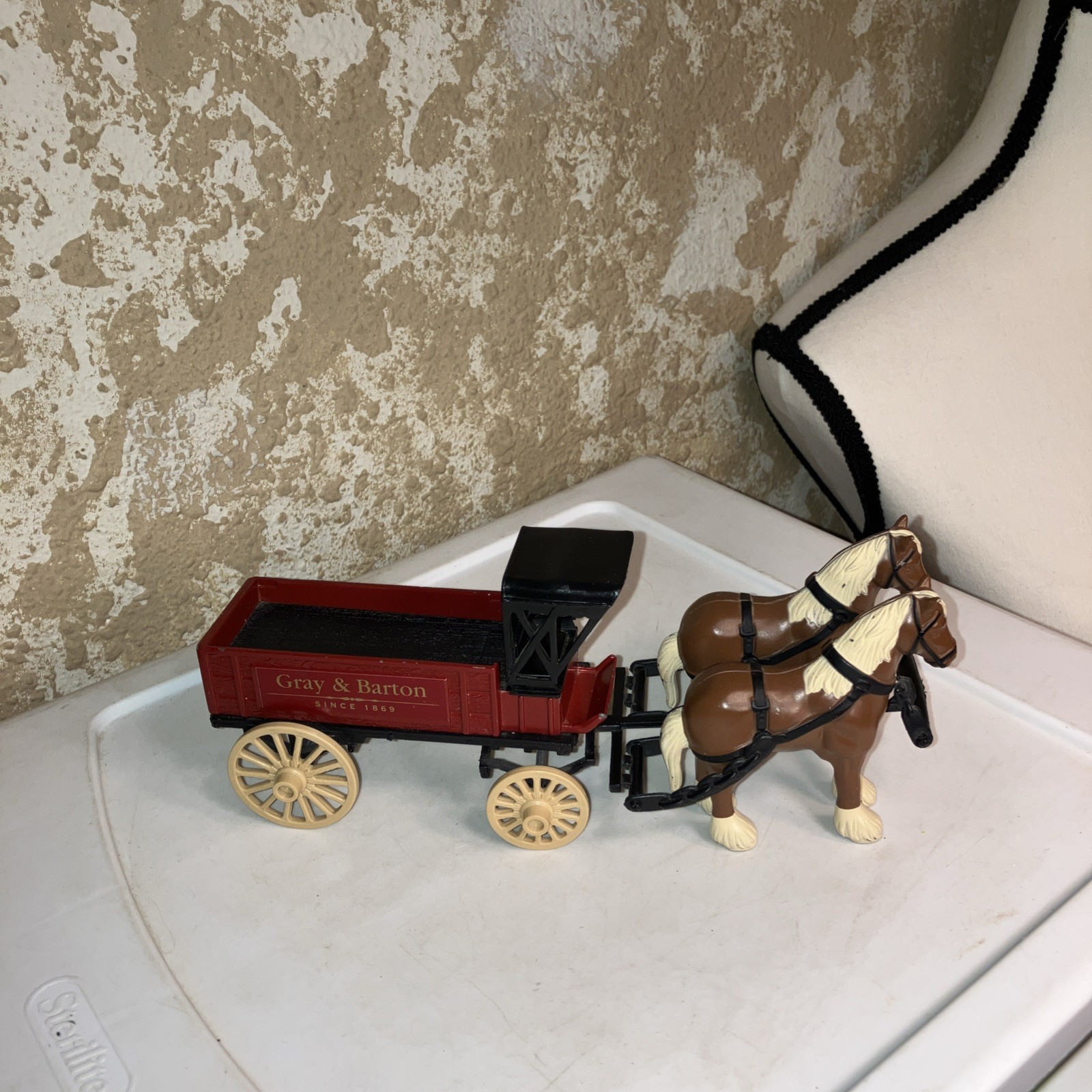 Ertl Die Cast Metal Gray and Barton Horse and Plastic Wagon Toy Delivery Vintage