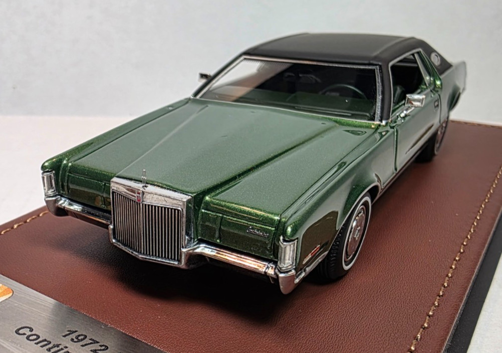 GLM 1:43 1972 Continental Mark IV by Lincoln-Mercury Ivy Green Moondust Metallic