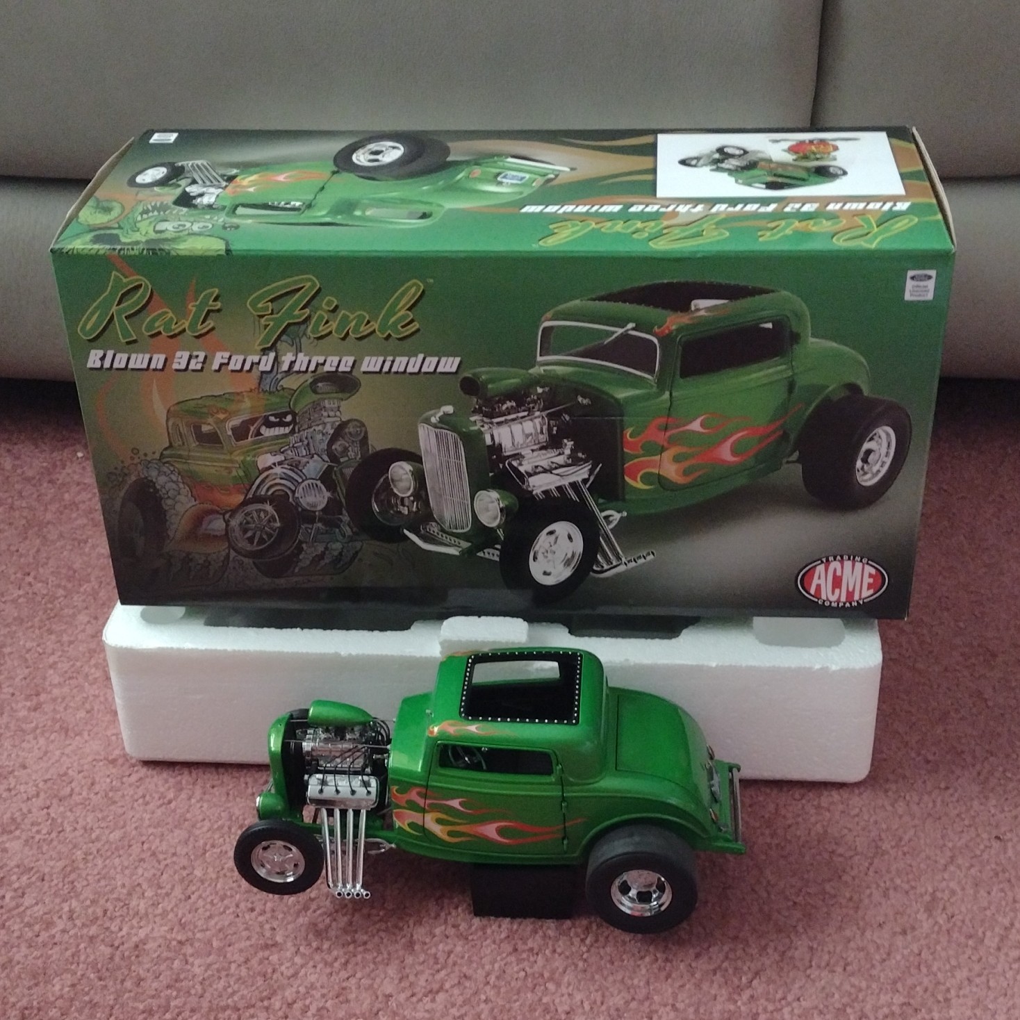 ACME Rat Fink Blown 1932 Ford 3-Window Green Diecast 1:18 Opening Parts