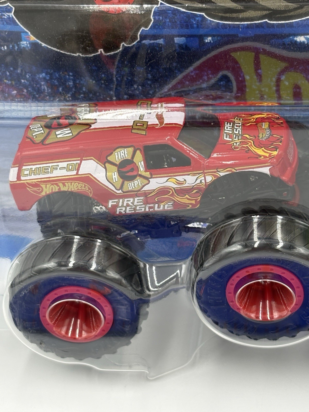 Hot Wheels Monster Trucks Hot Wheel Fire Rescue vs HW 5 Alarm Demolition Doubles