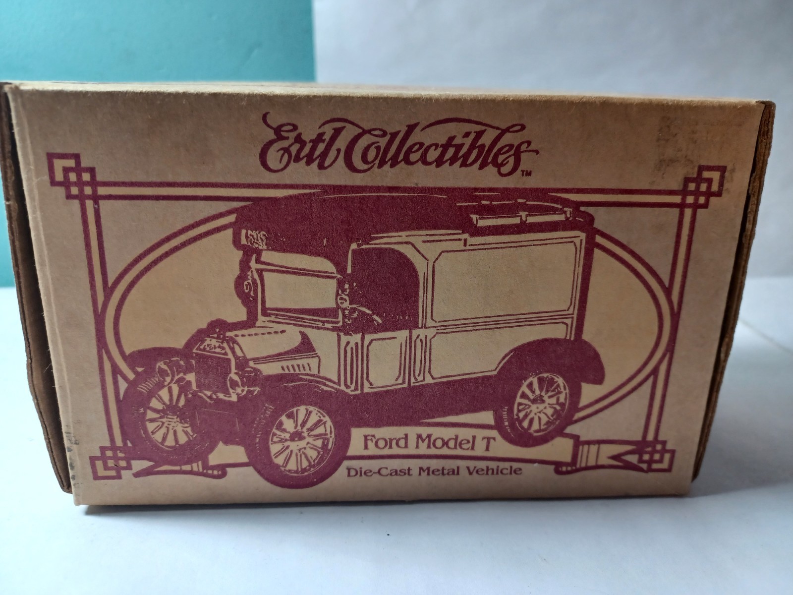 Ertl Collectibles 1995, Places Discount Stores, 1912 Ford Model T #F009 Die-Cast