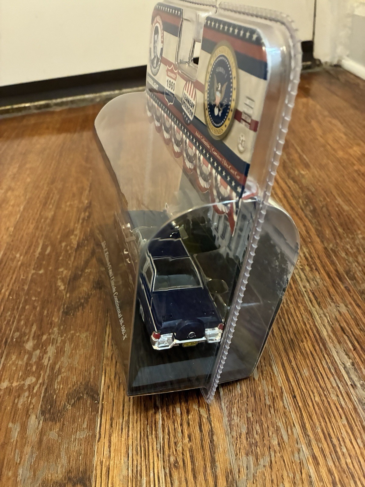 Greenlight 1961 Lincoln Continental SS-100-X John F Kennedy 1/43 Scale DieCast