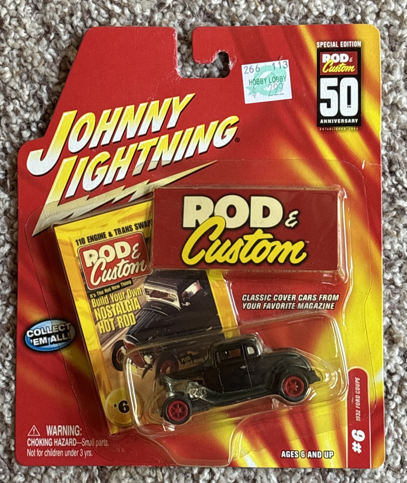 Johnny Lightning 1932 Ford Coupe Rod & Custom Diecast 1:64 Black Hot Rod Car