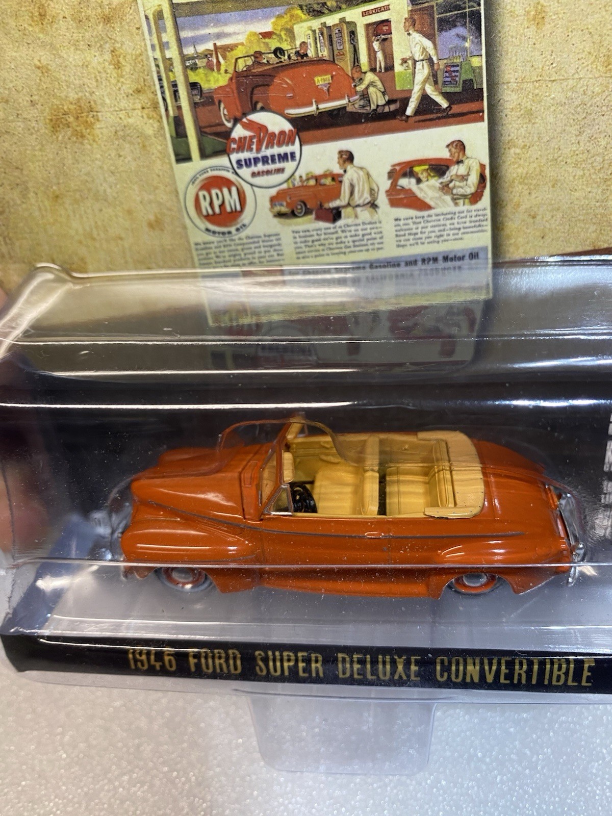 Greenlight Vintage Ad – 1948 Ford super deluxe convertible orange 1/64 NIB