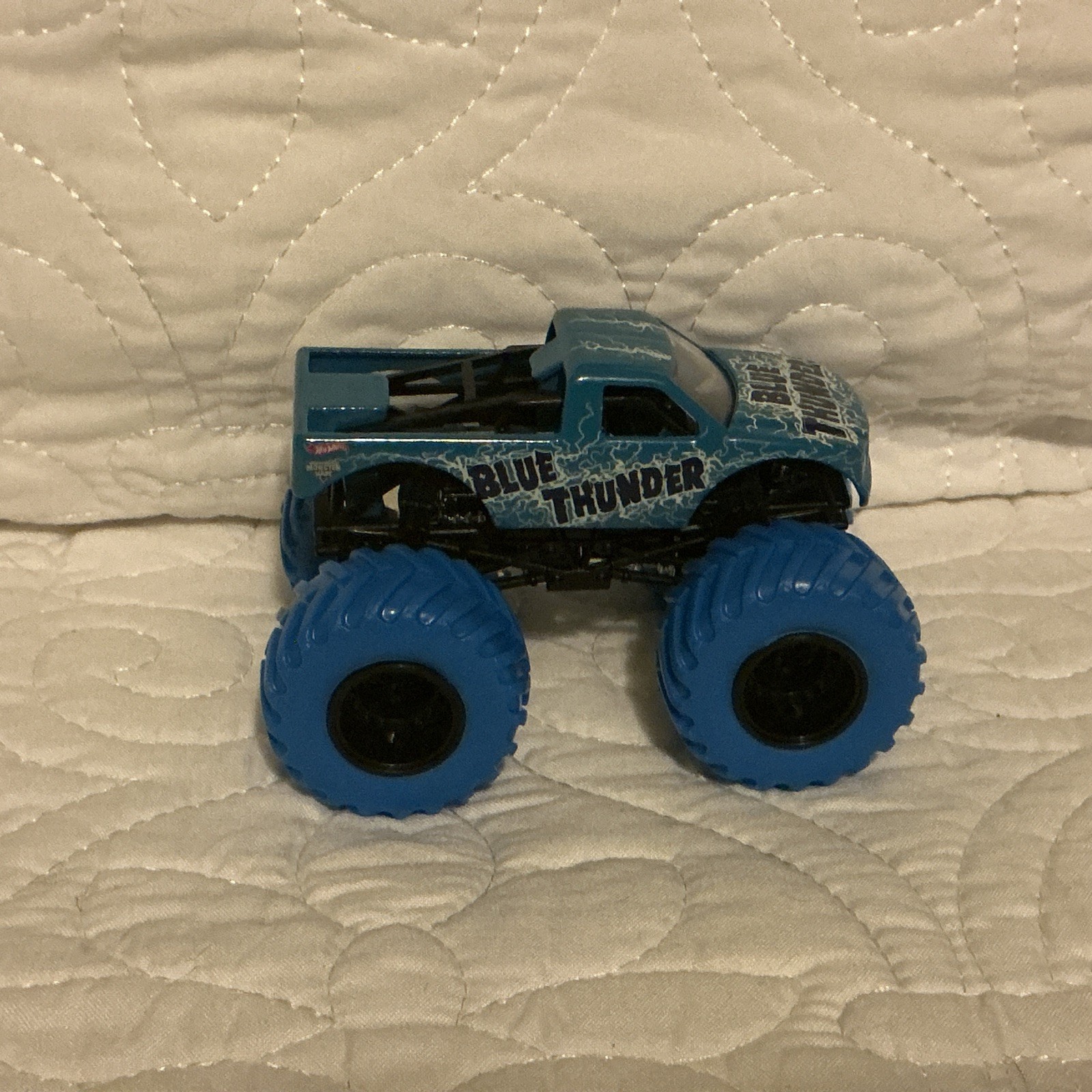Blue Thunder Monster Jam Truck With Blue Tires And Black Rims – 1:64 Scale