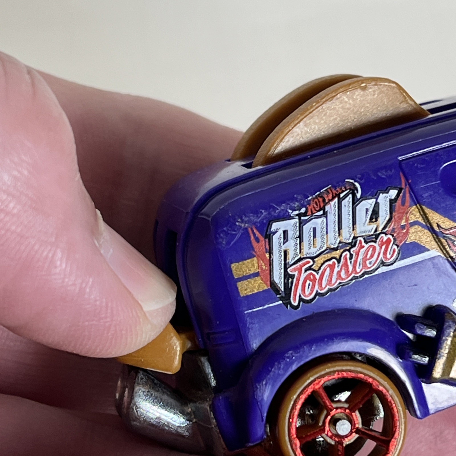 2016 Hot Wheels Purple Roller Toaster Toy Car Mattel