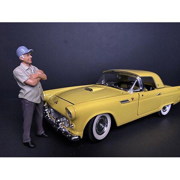 “WEEKEND CAR SHOW” FIGURINE II FOR 1/24 SCALE MODELS BY AMERICAN DIORAMA 38310