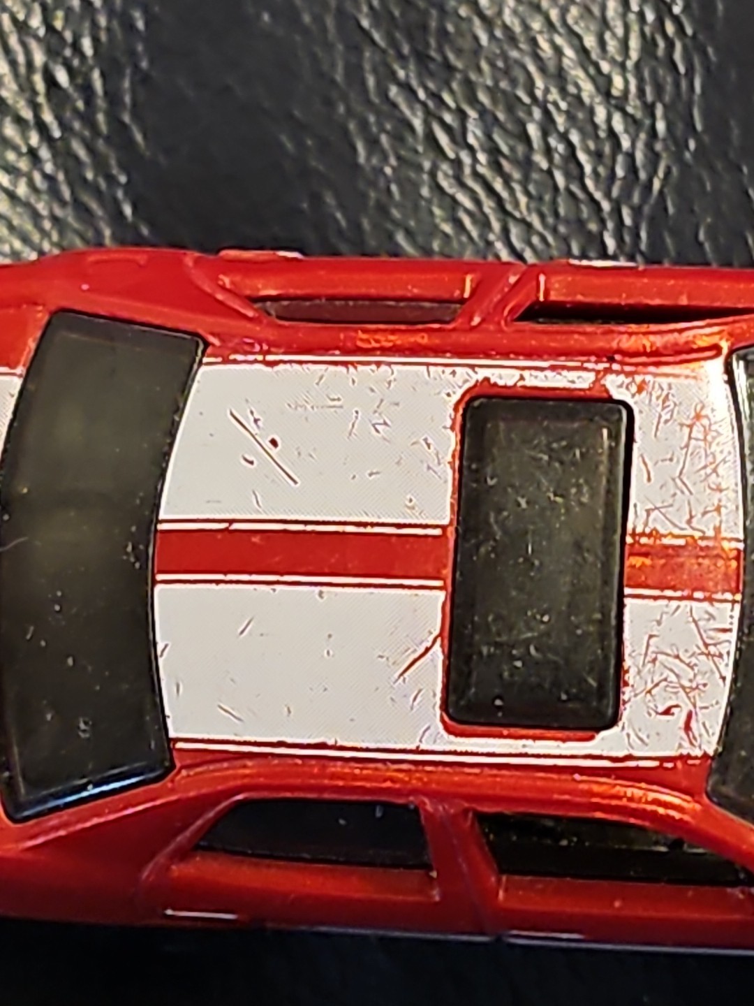 2005 HOT WHEELS CHRYSLER 300C HEMI RED 1:64 DIECAST Car- READ