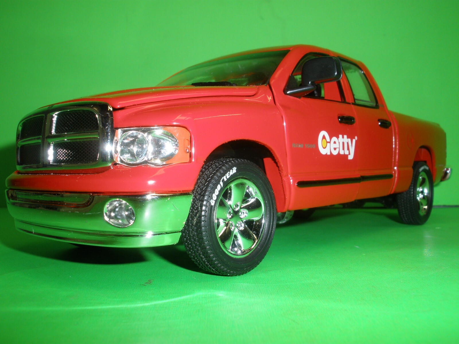 2003 DODGE RAM 1500 CREW CAB PICK UP TRUCK 1:25 ERTL GETTY FUEL OIL GASOLINE