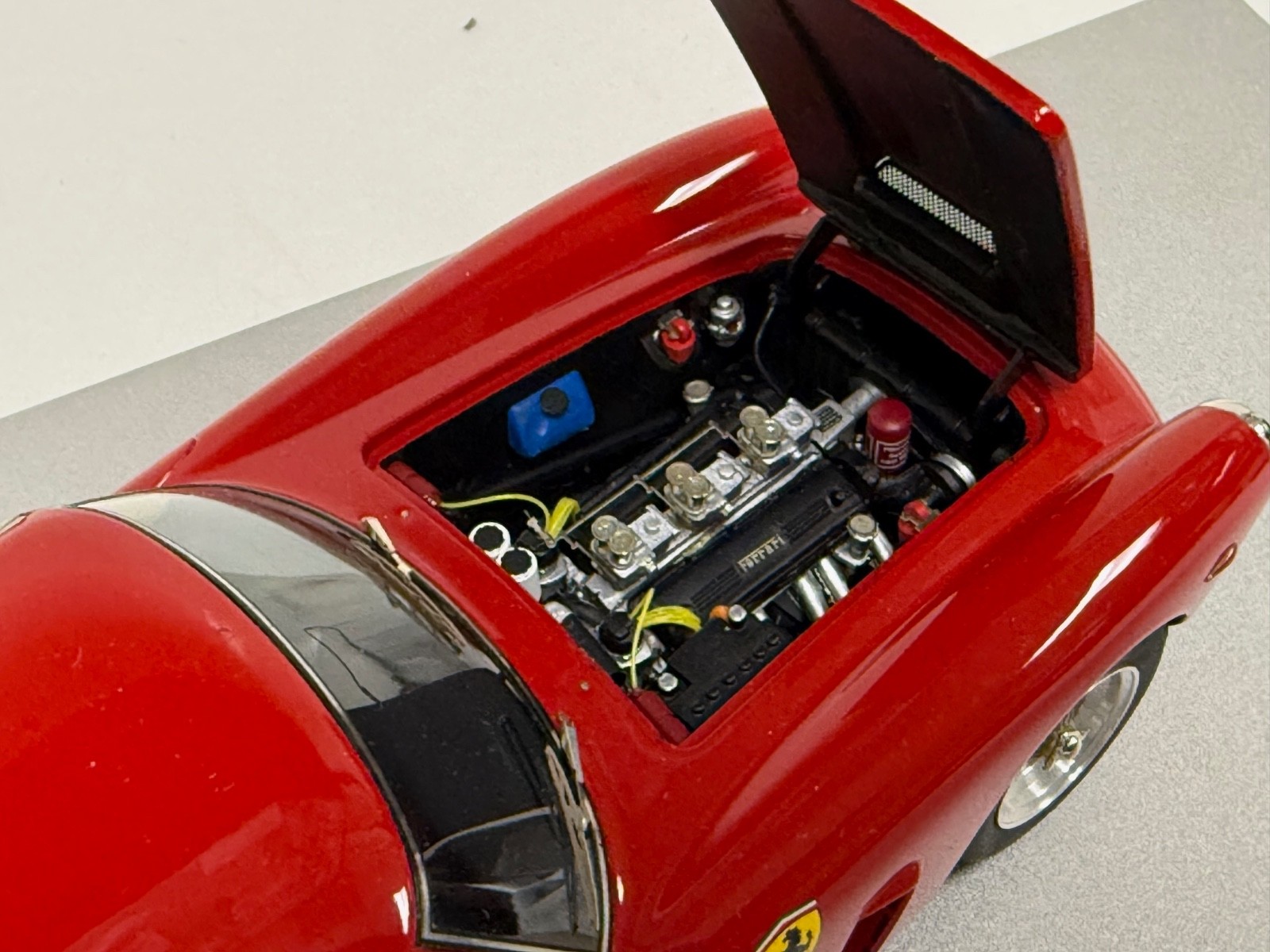 1/24 Tecnomodel Ferrari 250 GT Lusso SWB in Rosso Corsa red 25 pieces ABG169