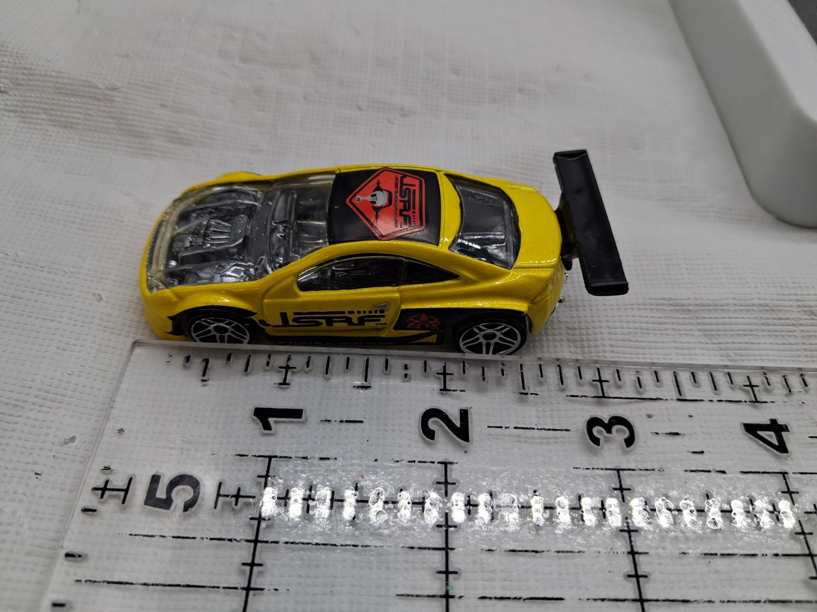 Hot Wheels 2001 Custom Cougar Yellow Die Cast