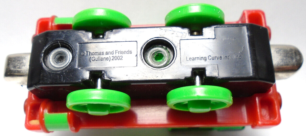 2002 THOMAS & FRIENDS SNOWY PERCY #6 TAKE ALONG & PLAY 2 7/8″ MAGNETIC TRAIN
