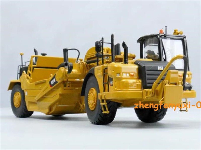 1/50 Caterpillar 627K Wheel Tractor-Scraper Alloy Engineering Vehicle Model Gift