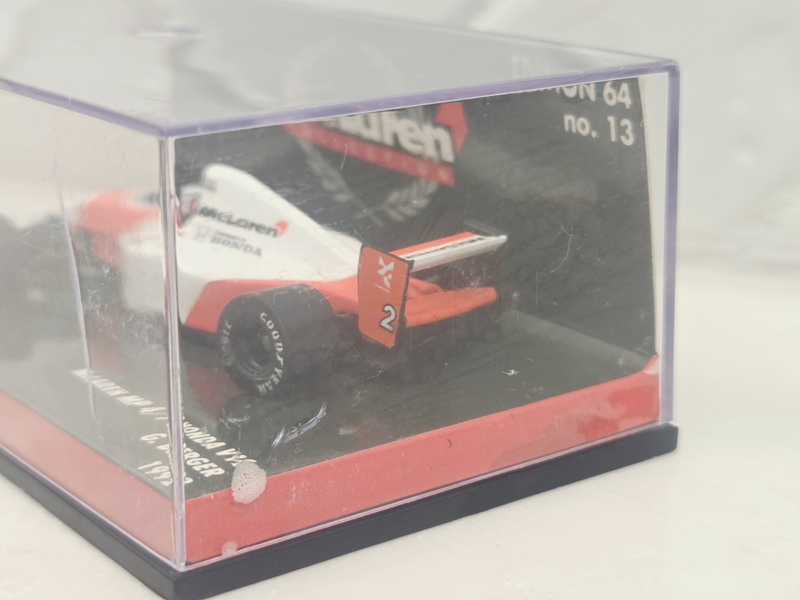 Minichamps F1 1992 McLaren MP 4/7 Honda V12 White Orange #2 G. Berger in Case