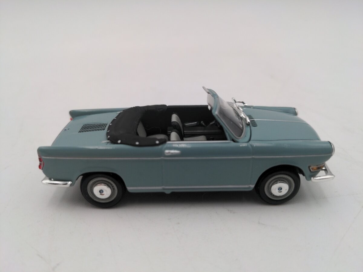 Minichamps 700 1/43 BMW 2000A White And Light Blue/Box