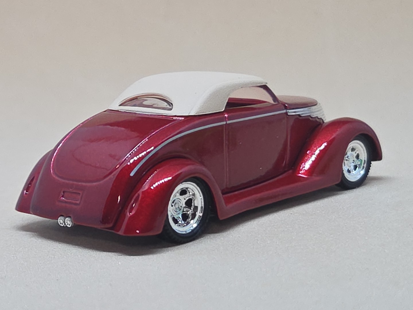1937 ’37 FORD CUSTOM COUPE HOT ROD LIMITED EDITION COLLECTIBLE 1/64 SCALE