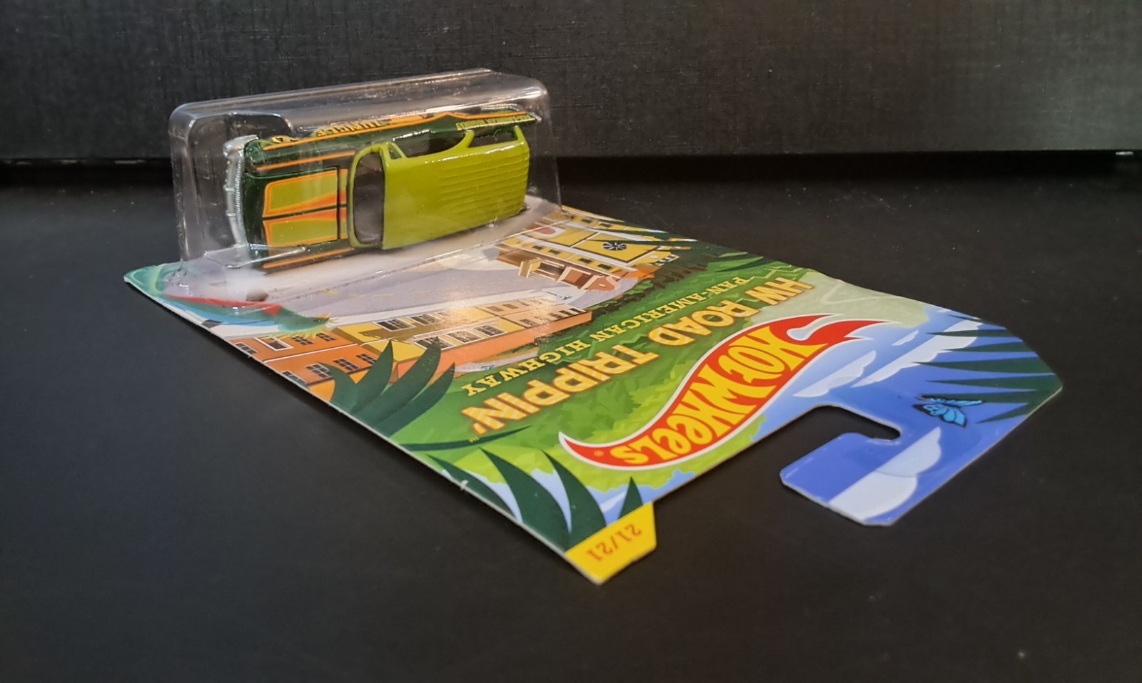Hot Wheels HW Road Trippin’ 2015 Pan-American Highway – ’57 Buick Wagon – 21/21