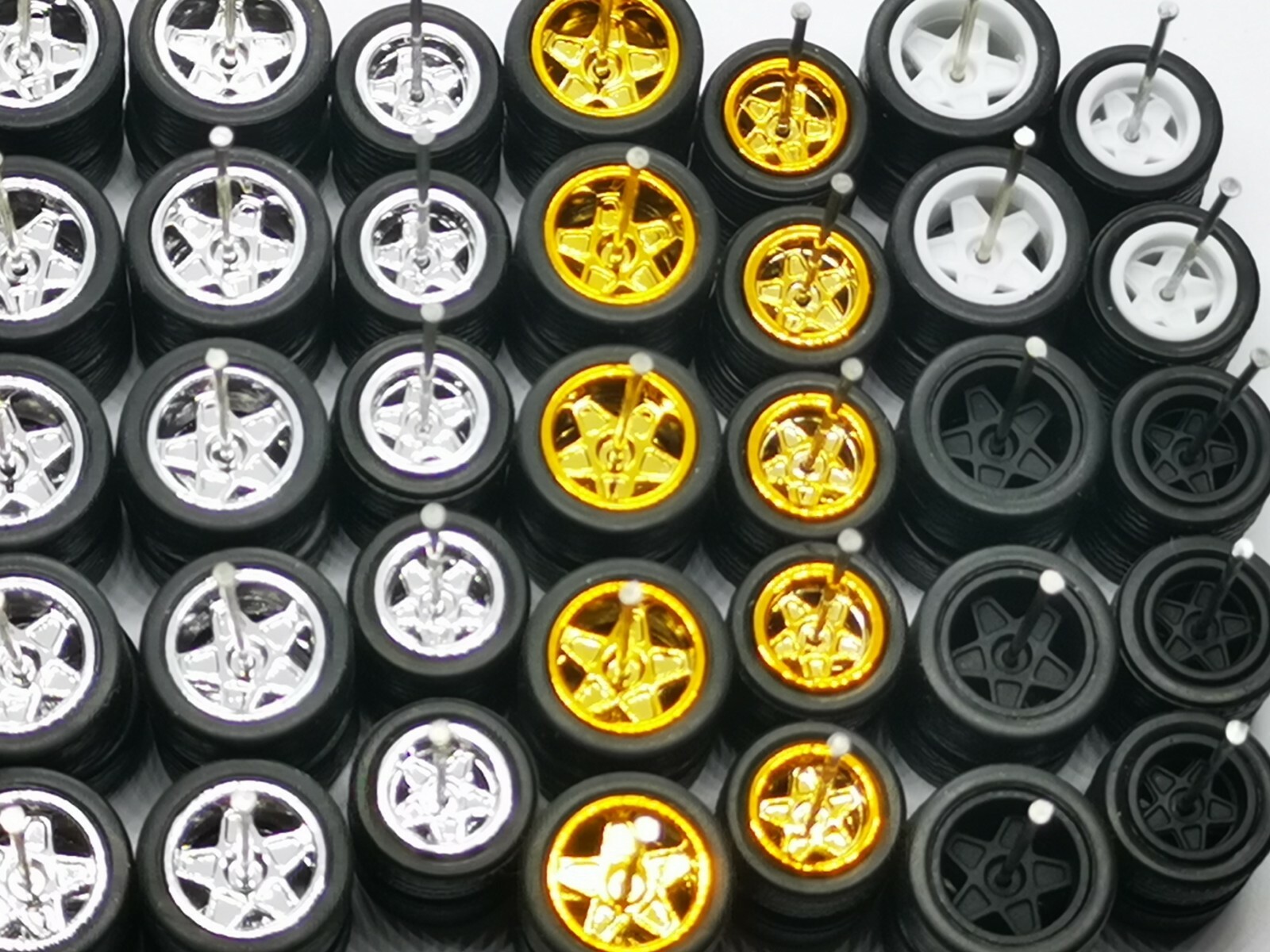 5 Star 10/ 12 mm 4 colors MIX Long Axle 1:64 Rubber Tires 20 Sets
