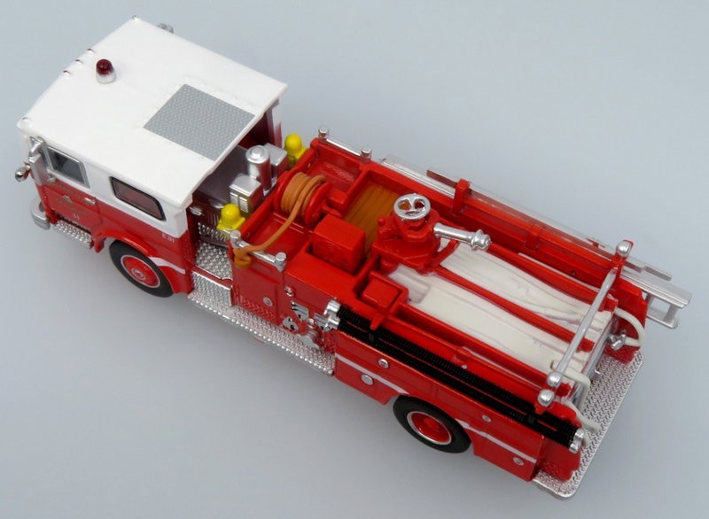 1974 Ward LaFrance Fire Engine: San Francisco Fire Department – Engine 31 1:87