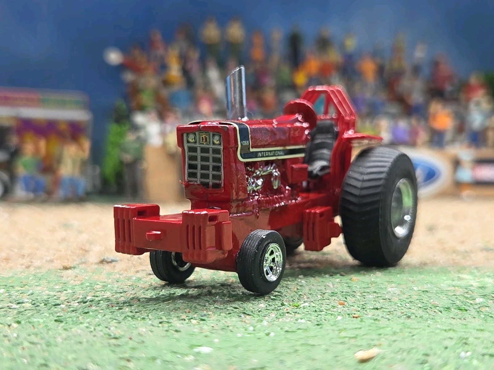 CASE IH International1:64 CUSTOM built TRACTOR pulling PULLER HOT ROD ertl Farm