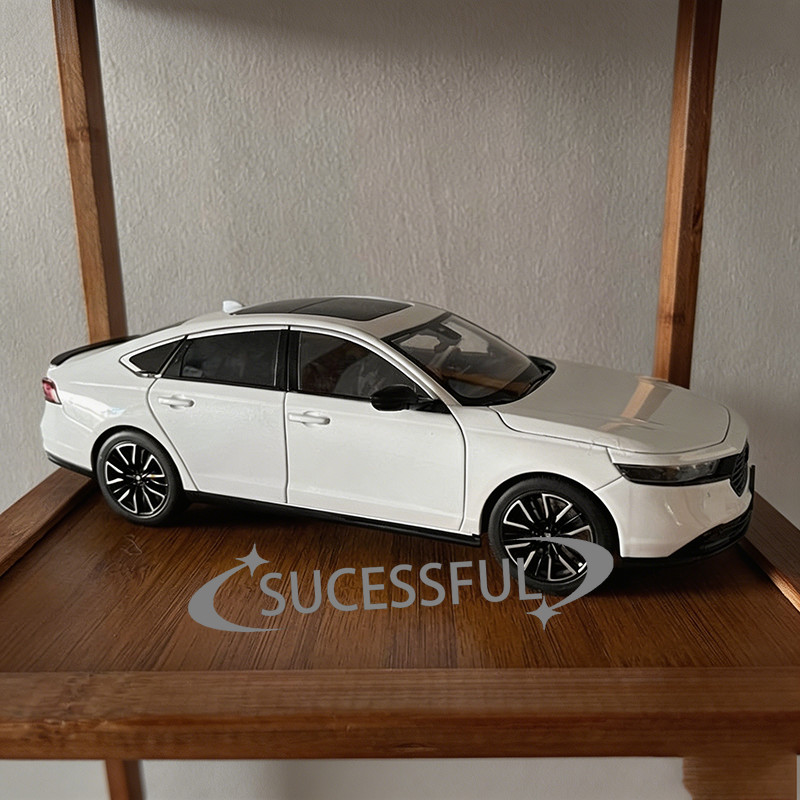 1pc 1/18 Realistic Honda Accord Alloy Car Model Sound Light Collection Gift