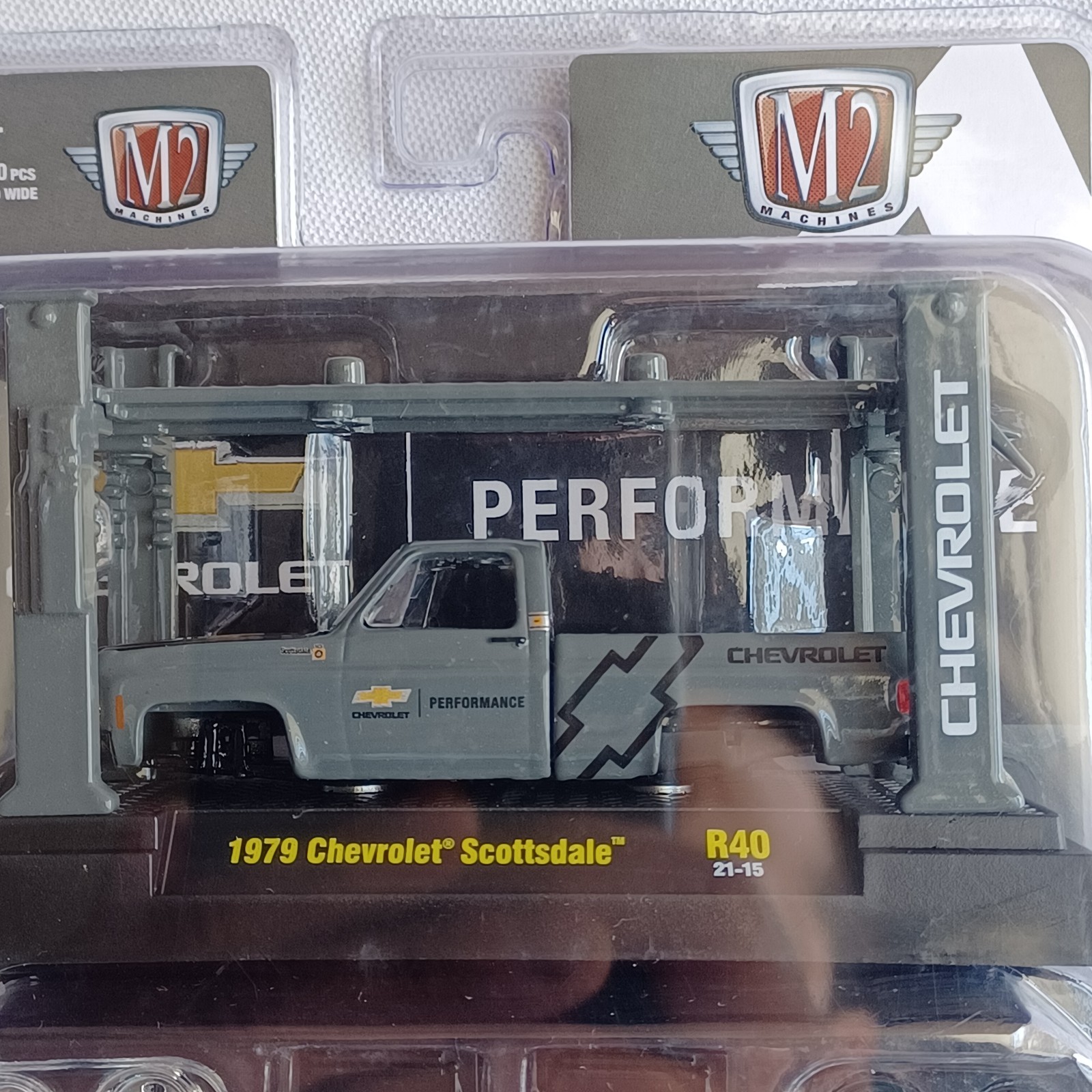 2021 M2 MACHINES *1979 CHEVROLET SCOTTSDALE* *MODEL KIT R40* *VERY RARE* SEALED