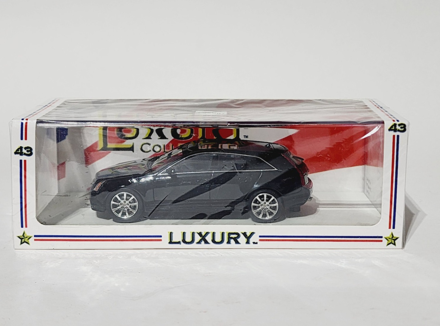 LUXURY COLLECTIBLES 1/43 BLACK CADILLAC 2011 CTS SPORT WAGON NEW Die Cast Model
