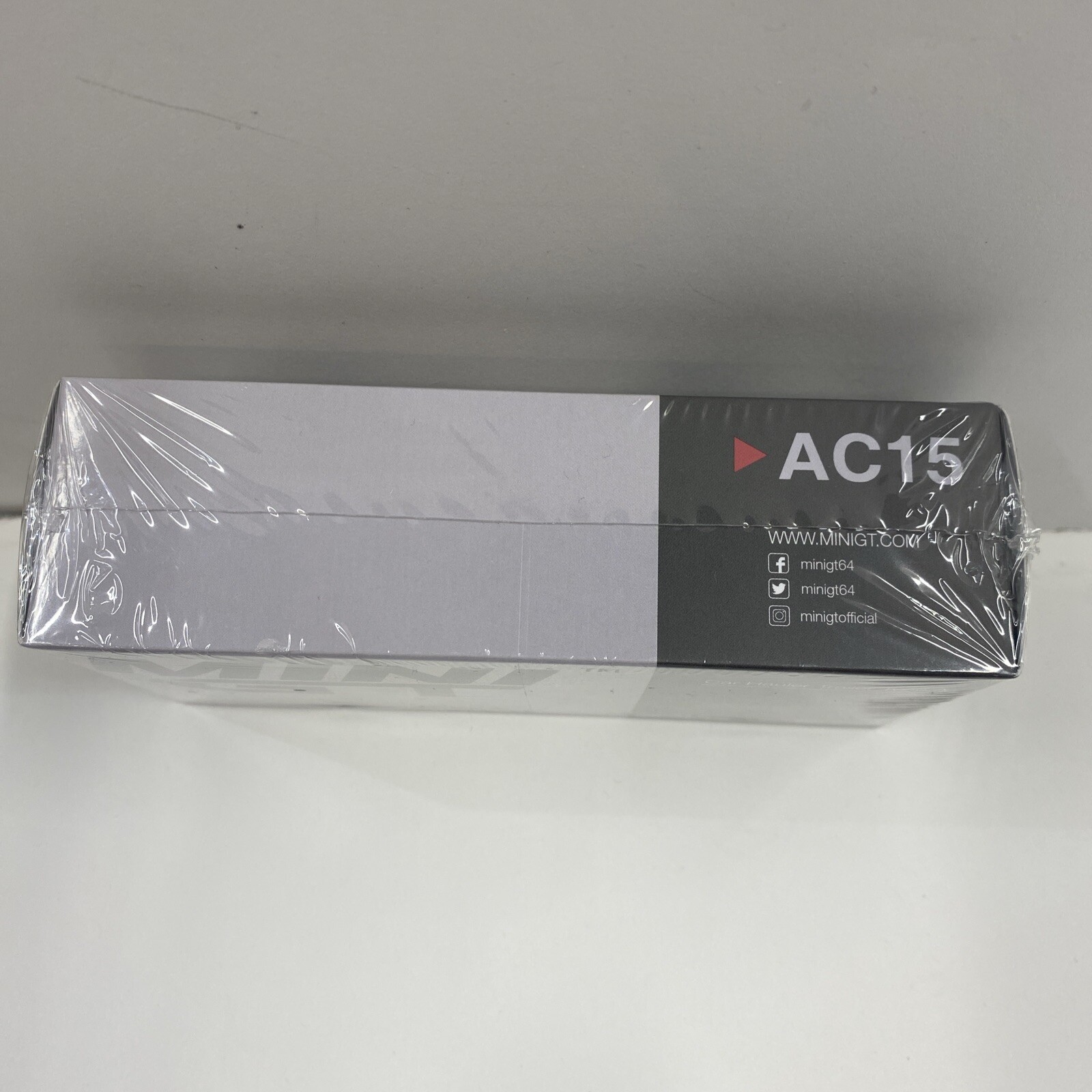 1:64 Mini GT Car Hauler Trailer w/Tire Rack TYPE A Silver No AC15 *SEALED*