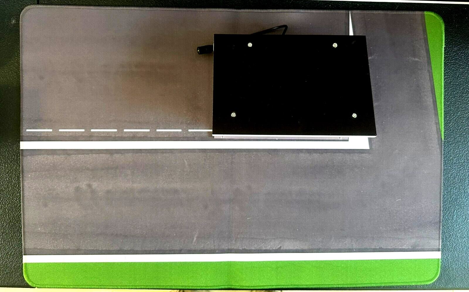 1/64 SCALE, MR. NORMS GRAND & SPAULDING AVE street pad for Mr. Norms Dealer !