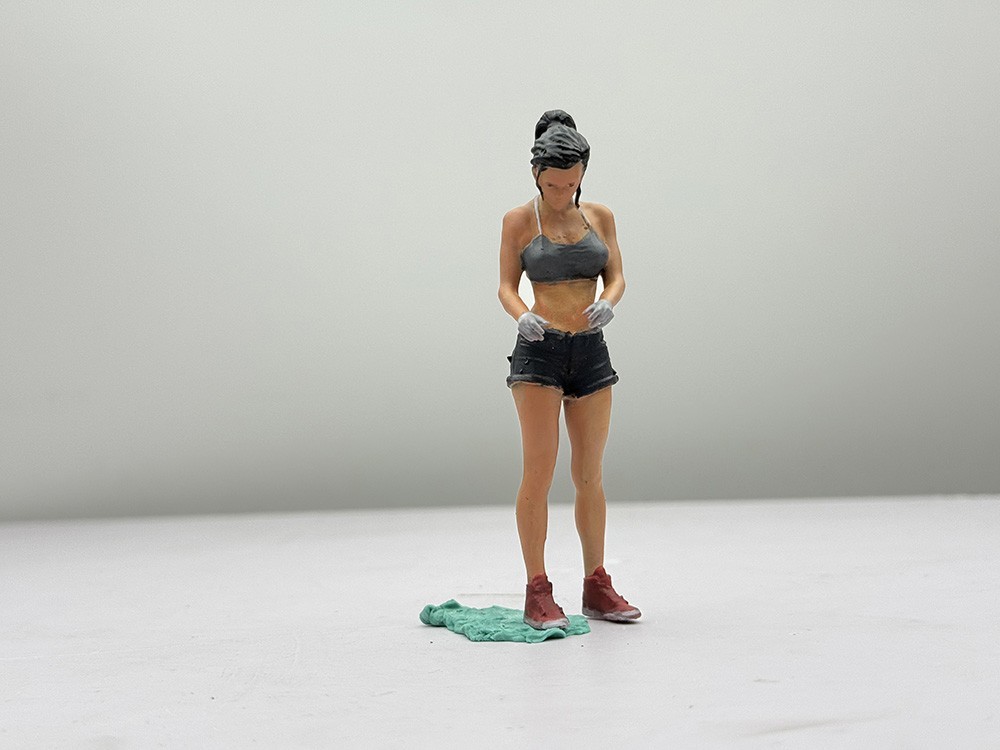 1/18 Miniatures Figures Mechanic Beauty Girl Scene Props Model For Cars Vehicles