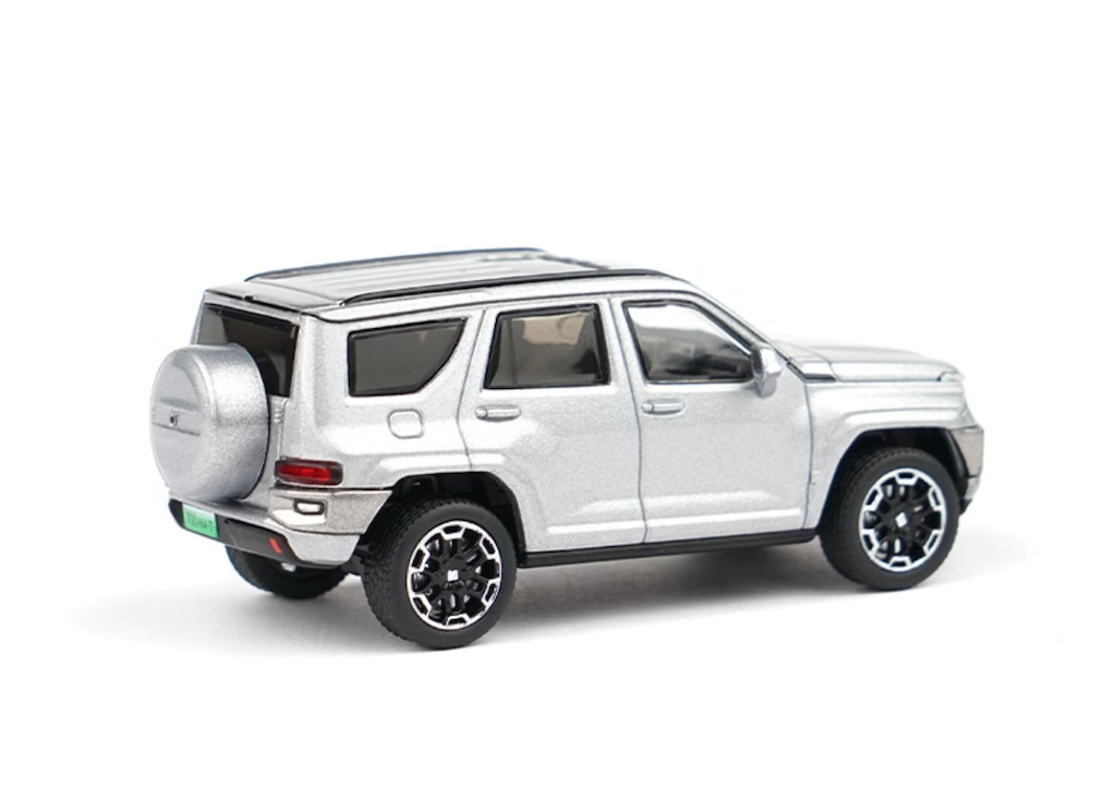 XCARTOYS 1:64 Silver Tank 700 ORV SUV Sports Model Diecast Metal Car