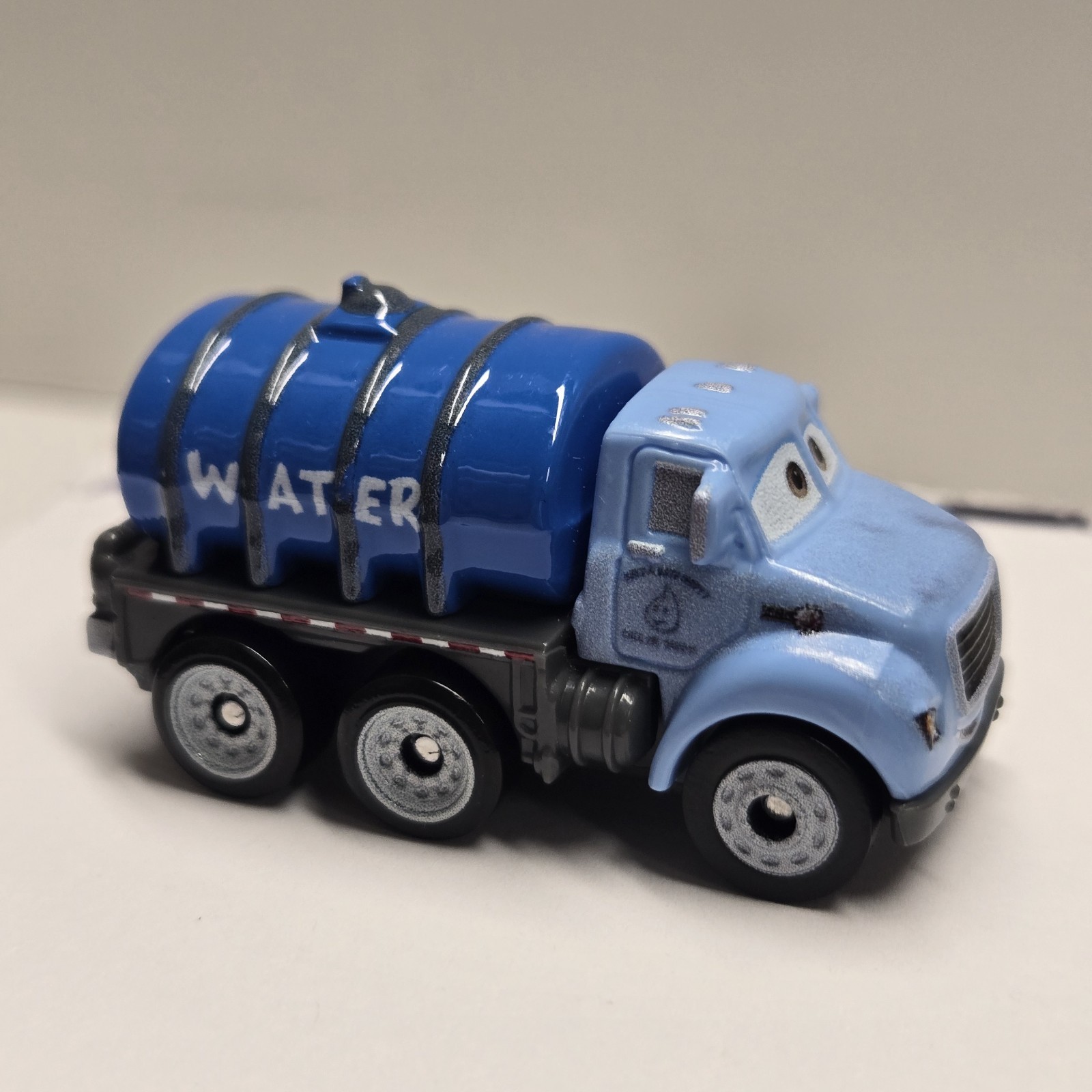 Disney Pixar Cars Mini Racer Mr. Drippy Water Tanker Truck Demolition Derby Loos