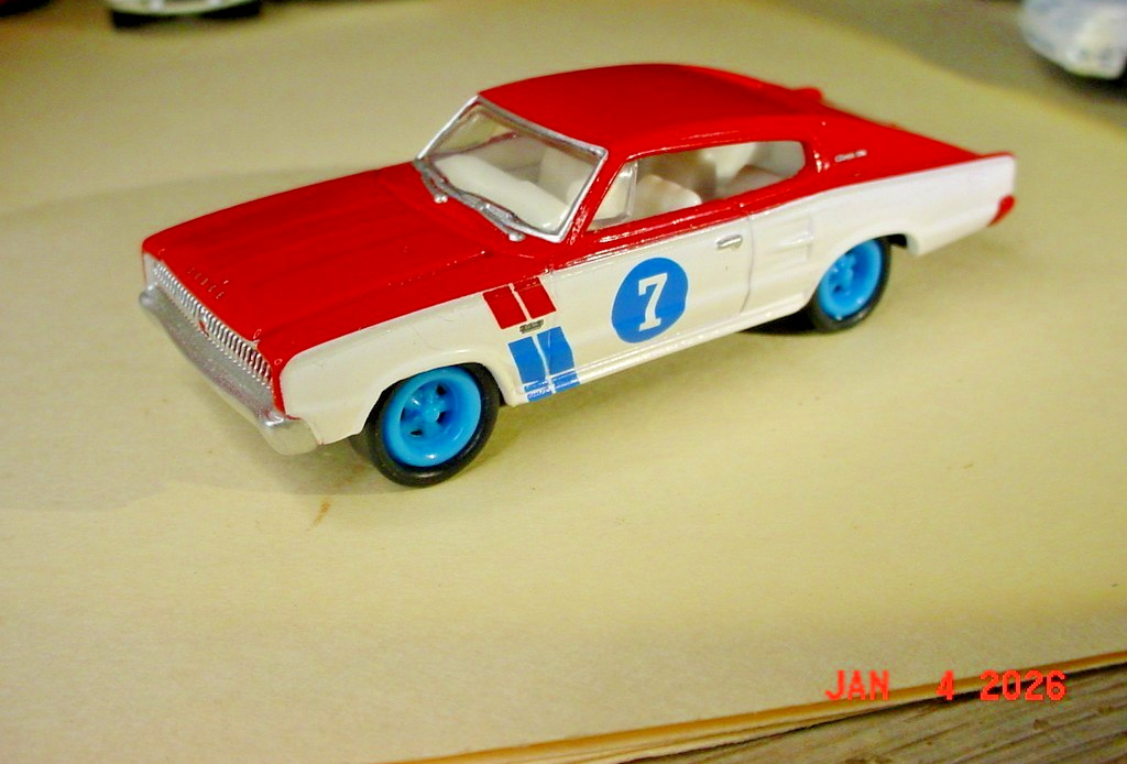 Hot Wheels 1/64 Scale Diecast Vehicles – You Choose e fr