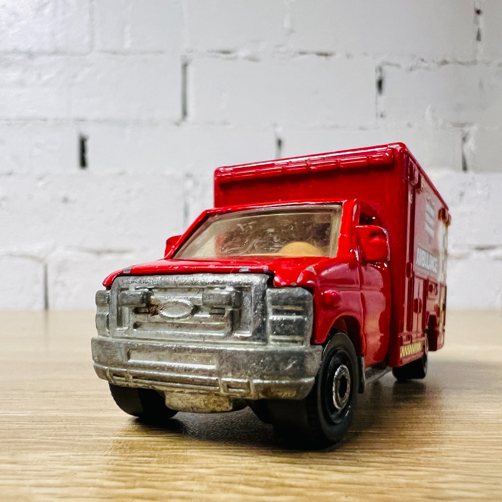 Ford E350 Ambulance 2009 Red 2014 Heroic Rescue MB771