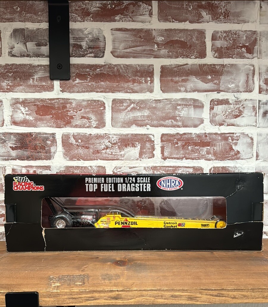 Racing Champions Premier edition 1:24 scale Die cast Top fuel Dragster 1996 Edi